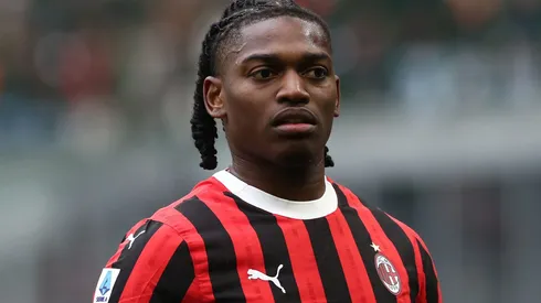 Barcelona pode perder a contratação de Rafael Leão para outra grande potência (Photo by Marco Luzzani/Getty Images)