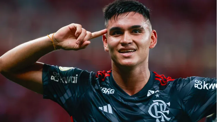 Alcaraz, do Flamengo, decide deixar o clube. foto: Luiz Erbes/AGIF