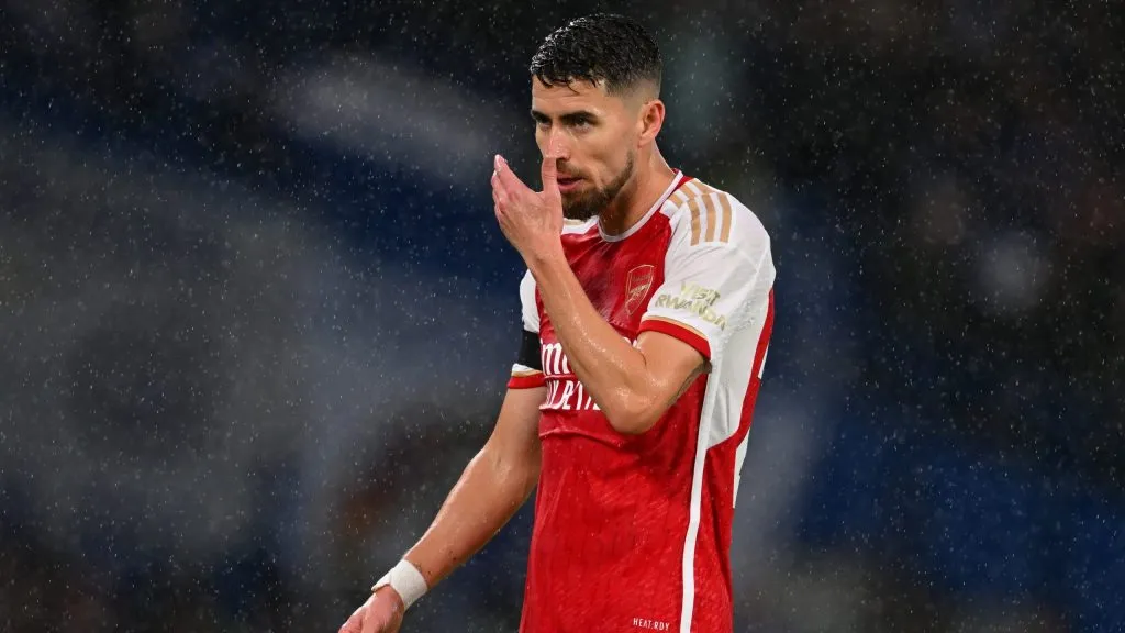 Jorginho jogando pelo Arsenal contra o Chelsea pela Premier League. Foto: Michael Regan/Getty Images