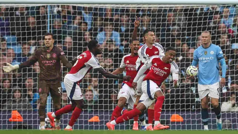 Manchter City e Arsenal disputam o clássico da rodada da Premier League