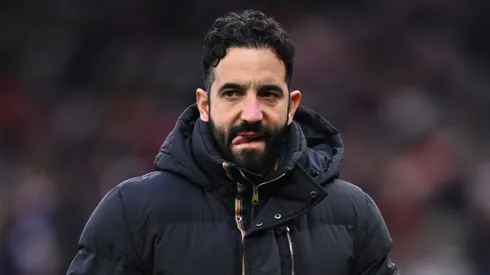 Ruben Amorim em jogo do Manchester United contra o Brighton. Treinador quer reforçar o setor defensivo do time. Foto: Stu Forster