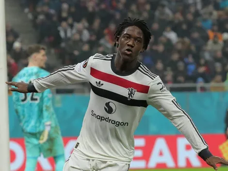 Mainoo negocia renovação enquanto Chelsea avalia proposta