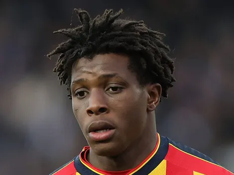 Manchester United pondera contratar Joshua Acheampong para reforçar a defesa