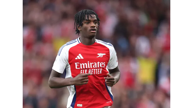 Ayden Heaven quando atuava pelo Arsenal (Photo by Warren Little/Getty Images)