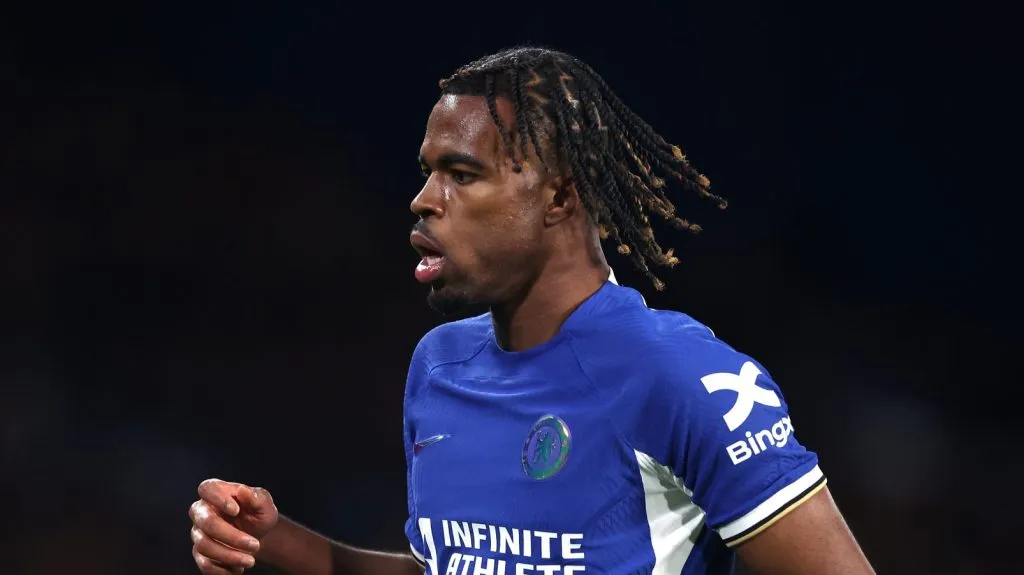 Chukwuemeka em campo pelo Chelsea (Alex Pantling/Getty Images)