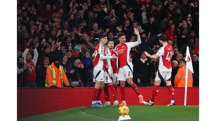 Arsenal atropela o Manchester City (Photo by Alex Pantling/Getty Images)