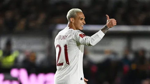 Antony tem cartão vermelho anulado. Foto: Dan Mullan/Getty Images