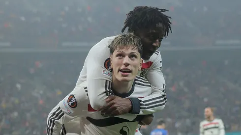 Alejandro Garnacho comemorando gol junto com Mainoo