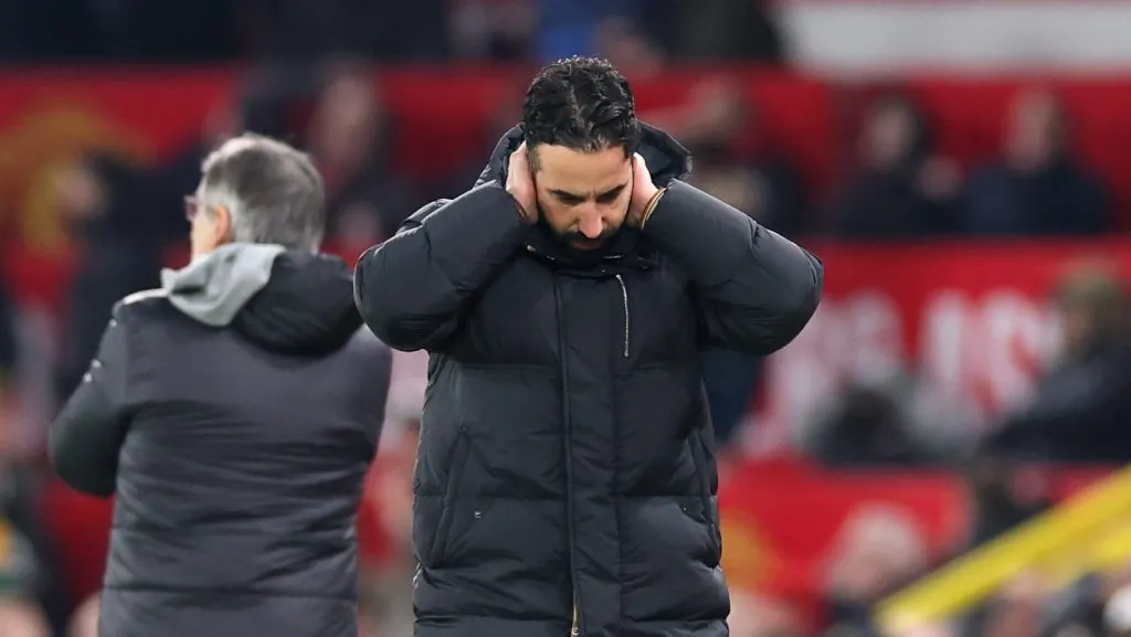 Ruben Amorim tem começo desanimador no Manchester United. Foto: Carl Recine/Getty Images