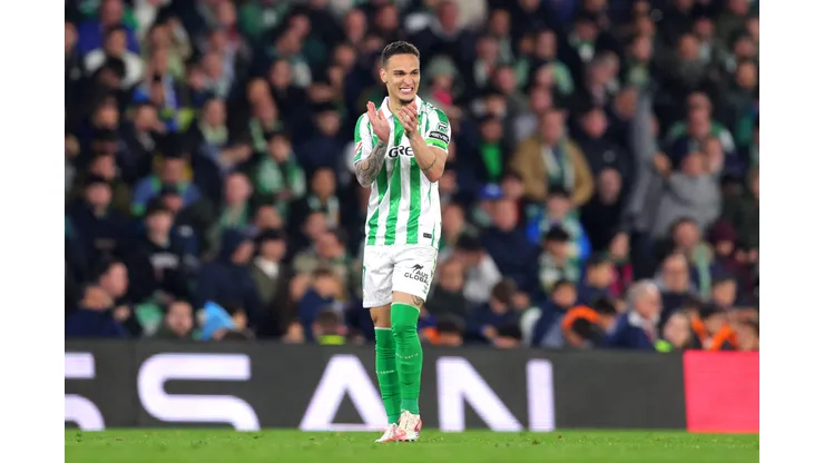 Antony em campo pelo Betis (Photo by Fran Santiago/Getty Images)