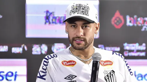 Neymar quer jogar ao lado de Rafinha.