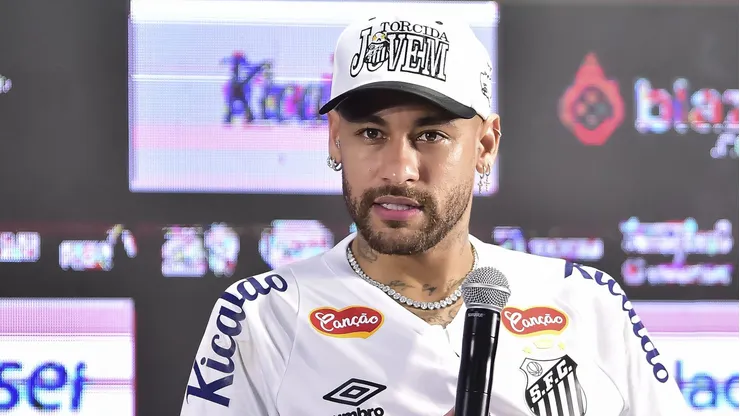 Neymar quer jogar ao lado de Rafinha.