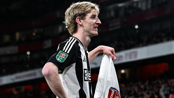 Na ida, Gordon fez um dos gols e comemorou como Henry