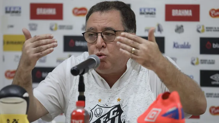 Marcelo Teixeira, presidente do Santos, revelou bastidores da negociação por Zé Rafael. Foto: Reinaldo Campos/AGIF