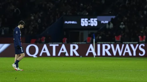 Khvicha Kvaratskhelia em jogo do PSG, seu novo clube. Foto: Glenn Gervot for Qatar Airways