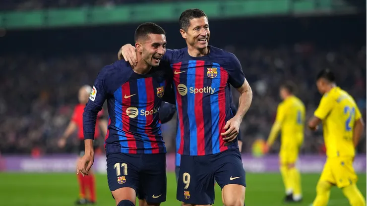 Barcelona toma decisão surpreende após proposta do Arsenal por atacante. (Photo by Alex Caparros/Getty Images)