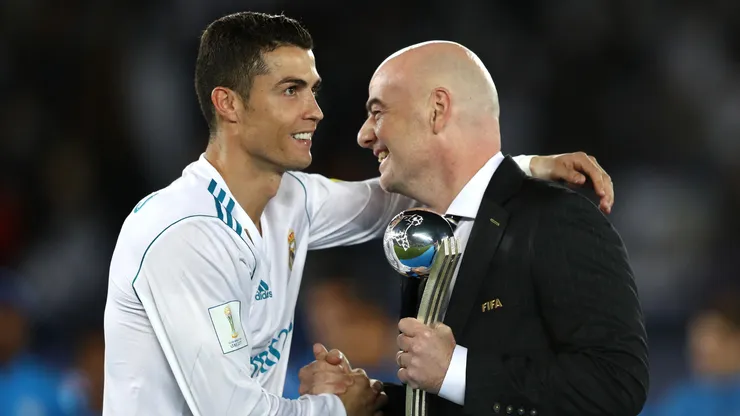 Gianni Infantino e Cristiano Ronaldo juntos