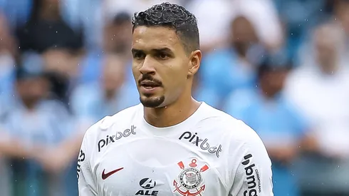 Corinthians pode ver Lucas Veríssimo assinar com grande rival paulista no meio do ano. Foto: Pedro H. Tesch/Getty Images