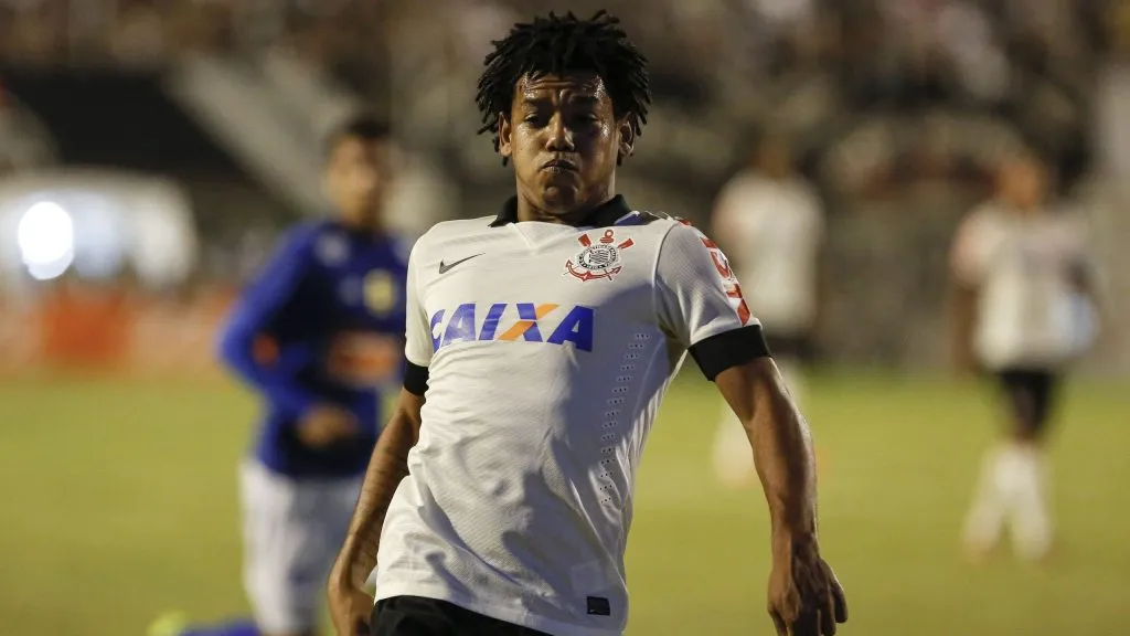 Romarinho atuando pelo Corinthians em 2014. Foto: Miguel Schincariol/Getty Images