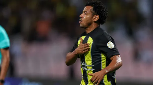 Romarinho em jogo do Al-Ittihad. Jogador estava livre no mercado antes de acertar com o novo clube. Foto: Yasser Bakhsh