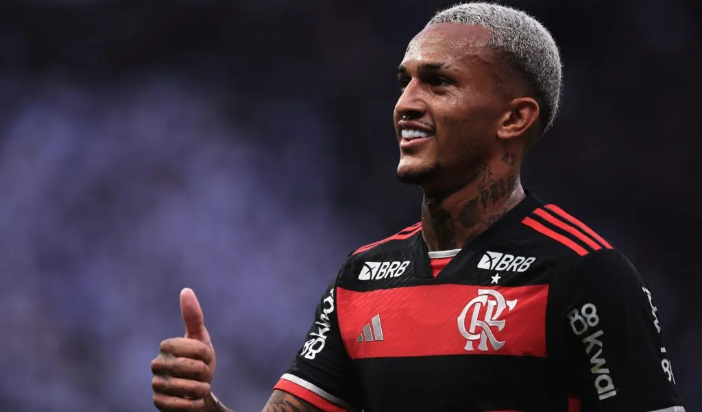 Wesley, jogador do Flamengo, também interessa ao Manchester United. Foto: Ettore Chiereguini/AGIF