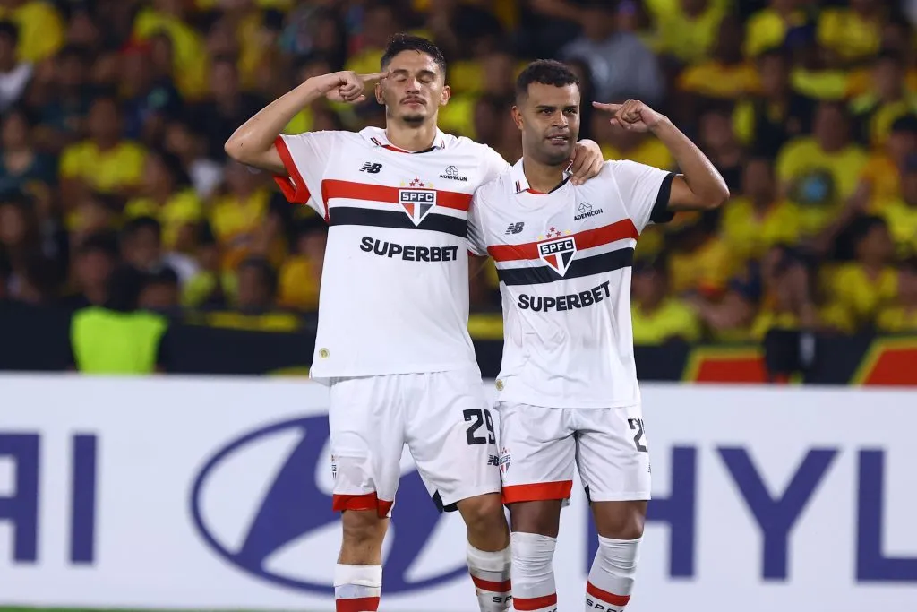 Pablo Maia e Alisson, do São Paulo, estão no radar de Dorival Júnior na Seleção Brasileira e podem aparecer na próxima convocação, segundo o portal ESPN.  (Photo by Franklin Jacome/Getty Images)