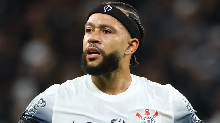 Jogadores do Corinthians se incomodam com Memphis Depay e gera preocupação ao clube. Foto: Joisel Amaral/AGIF