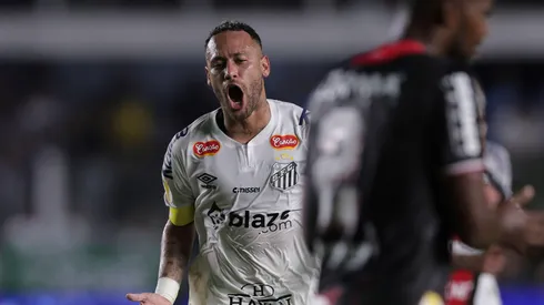 Neymar Jr em sua reestreia pelo Santos. Foto: Associated Press / Alamy Stock Photo