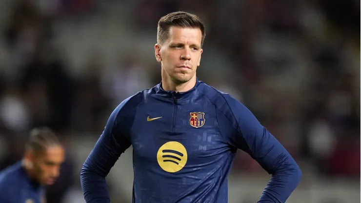 Szczesny gera problemão nos bastidores do Barcelona e uma saída deve acontecer em julho.(Photo by Alex Caparros/Getty Images)