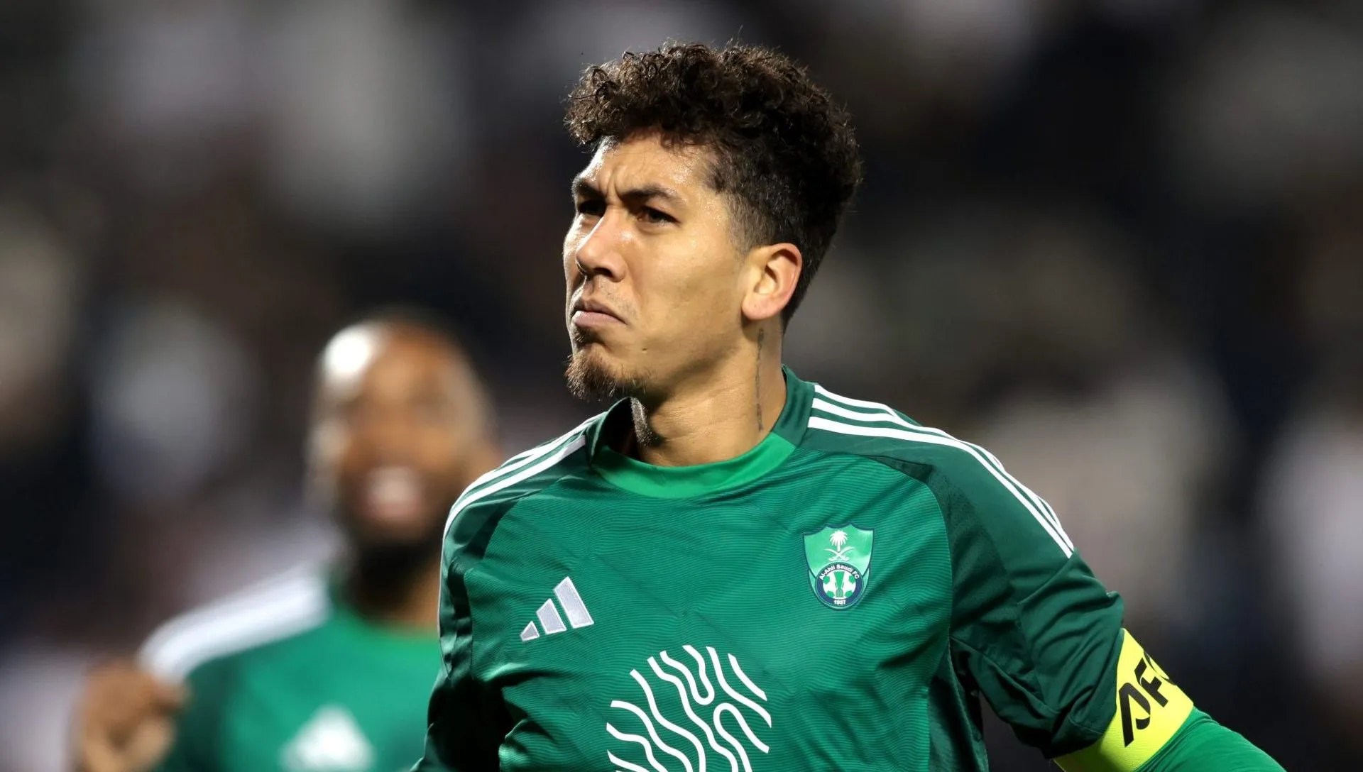 Firmino em jogo do Al-Ahli. Foto:  Mohamed Farag/Getty Images