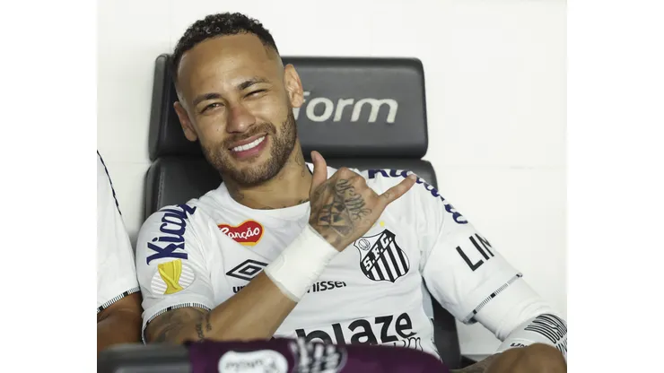Neymar não costuma se dar bem contra o Corinthians. (Photo by Alexandre Schneider/Getty Images)