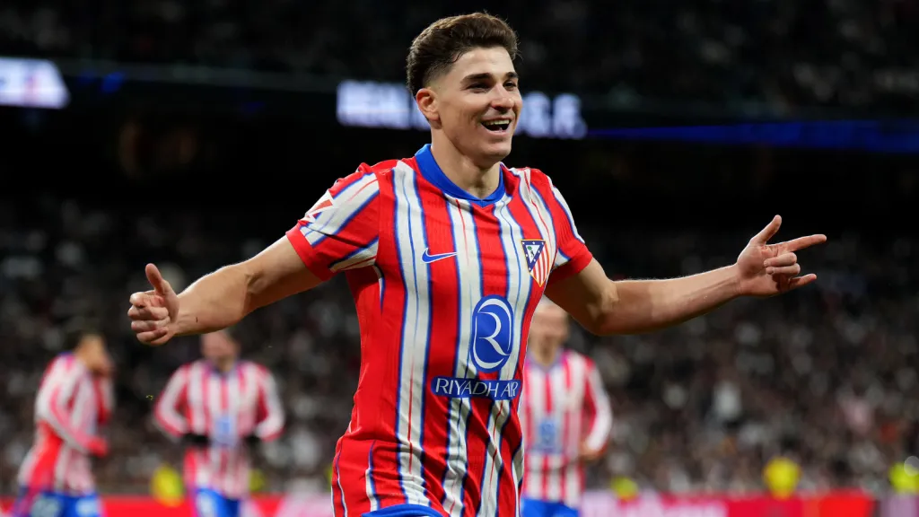 Julián Alvarez marca contra o Real Madrid (Photo by Angel Martinez/Getty Images)