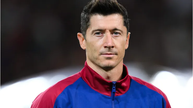 Dois jogadores são oferecidos ao Barça para lugar de Lewandowski.