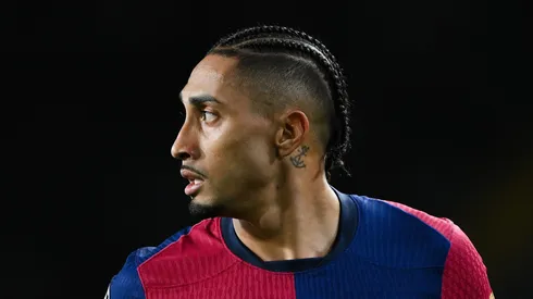 Barcelona ‘apresenta’ renovação de contrato para Raphinha, diz jornalista.