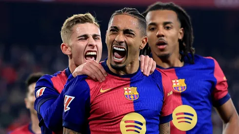 Raphinha é alvo da Premier League. (Photo by Fran Santiago/Getty Images)