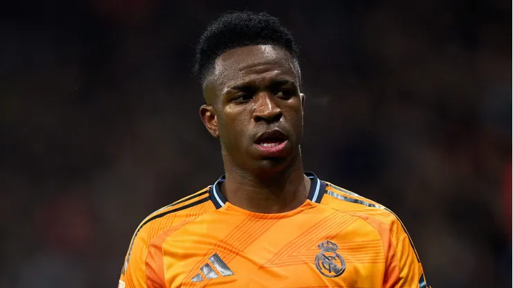 Vinicius Júnior em ação pelo Real Madrid. (Photo by Alex Caparros/Getty Images)