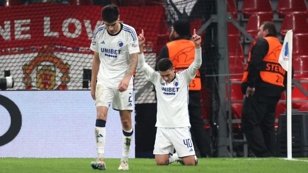 Roony Bardghji comemorando gol em jogo do FC Copenhagen. Foto: Maja Hitij/Getty Images