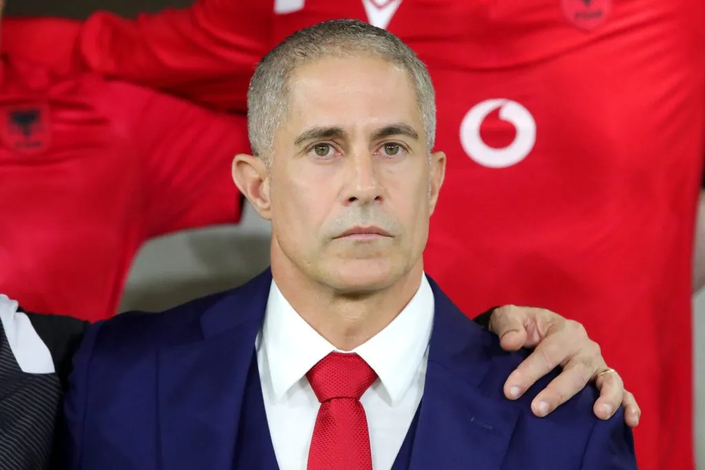Sylvinho pode voltar ao Brasil (Photo by Armando Babani/Getty Images)