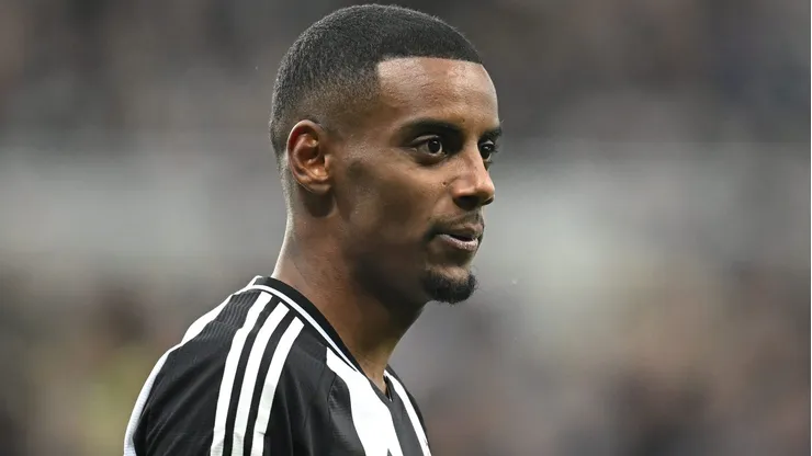 Alexander Isak se recusou a conversar com o Chelsea antes de assinar com o Liverpool (Photo by Michael Regan/Getty Images)