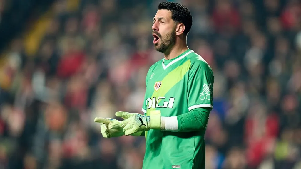 Augusto Batalla em jogo do Rayo Vallecano. Foto: Angel Martinez/Getty Images