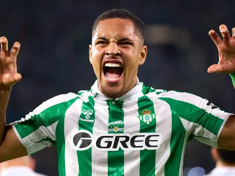 Vitor Roque desperdiça oportunidade e apronta no Bétis; assista