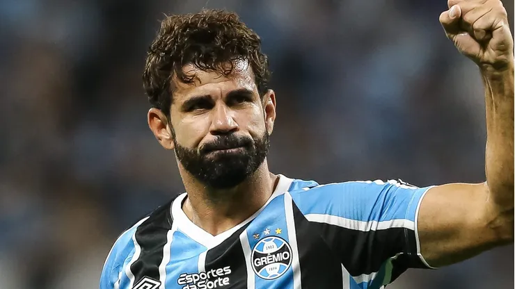 Acerto de Diego Costa, ex-Grêmio, com gigante ganha desfecho no mercado da bola. (Photo by Pedro H. Tesch/Getty Images)