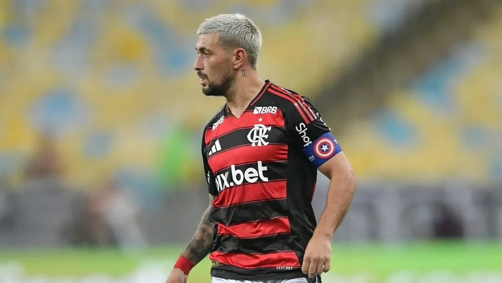 Arrascaeta jogador do Flamengo durante partida contra o Botafogo no estádio Maracanã pelo campeonato Carioca 2025. Foto Thiago RibeiroAGIF