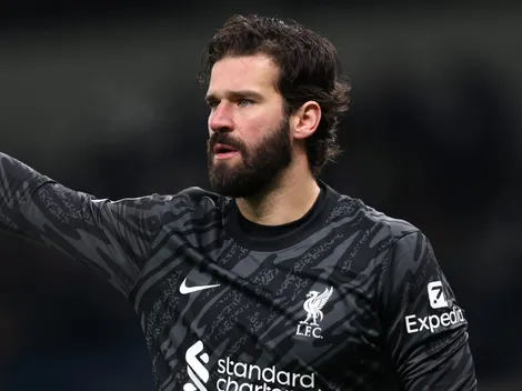 Fenerbahçe negocia com Alisson, goleiro do Liverpool