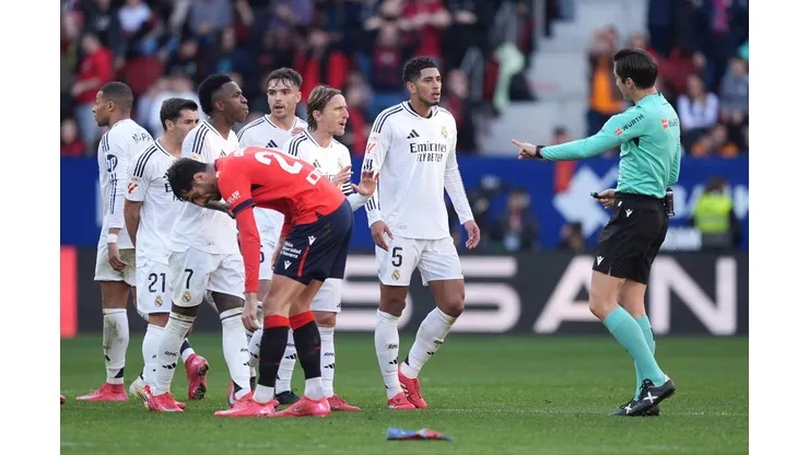 Bellignham é peça fundamental no elenco do Real Madrid (Photo by Juan Manuel Serrano Arce/Getty Images)