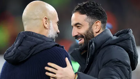 Pep Guardiola, treinador do Manchester City, e Ruben Amorim, técnico do Manchester United (Photo by Carl Recine/Getty Images)