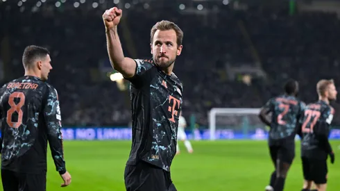 Harry Kane comemora gol marcado com a camisa do Bayern de Munique. Foto: dpa picture alliance / Alamy Stock Photo