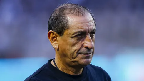 Titular do Corinthians ‘se atrapalha’ em entrevista e Fanáticos repercutem.