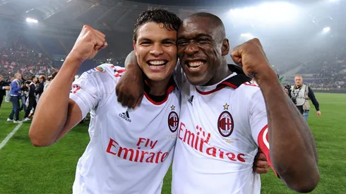 Thiago Silva e Seedorf lado a lado em comemoração no Milan. Foto: Giuseppe Bellini/Getty Images
