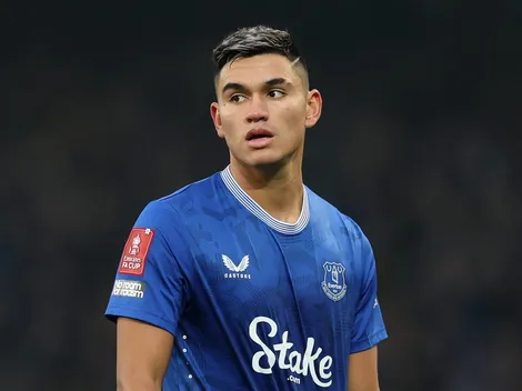 Alcaraz vai bem no Everton e se aproxima de ser vendido pelo Mengão